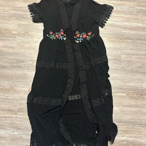 Forever 21 Black Floral Embroidered Maxi Top